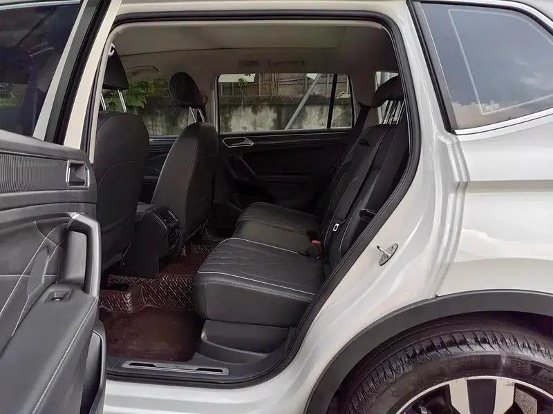 Tiguan L 2022 330TSI Automatic 2WD R-Line Flagship Edition — миниатюра 10