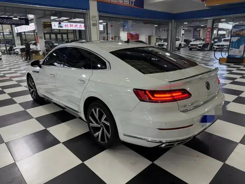 Volkswagen CC 2023 330TSI Dazzling Edition — миниатюра 4