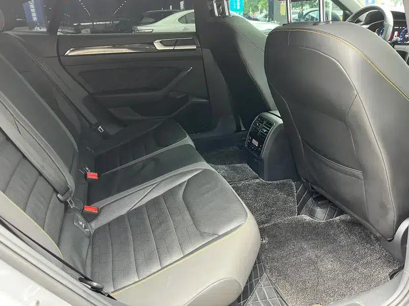 Volkswagen CC 2021 380TSI Striking Edition 30th Anniversary Edition — миниатюра 9