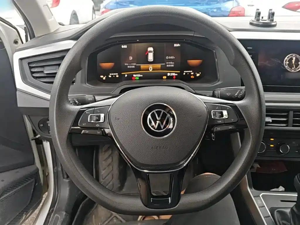 2023 Polo Facelift Plus 1.5L Automatic Enjoy Life Edition — миниатюра 11