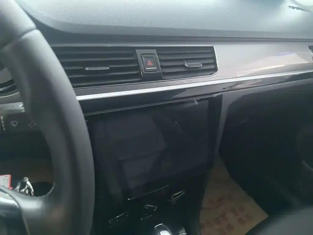 2017 Volkswagen Bora 1.6L Automatic Comfort Model — миниатюра 13