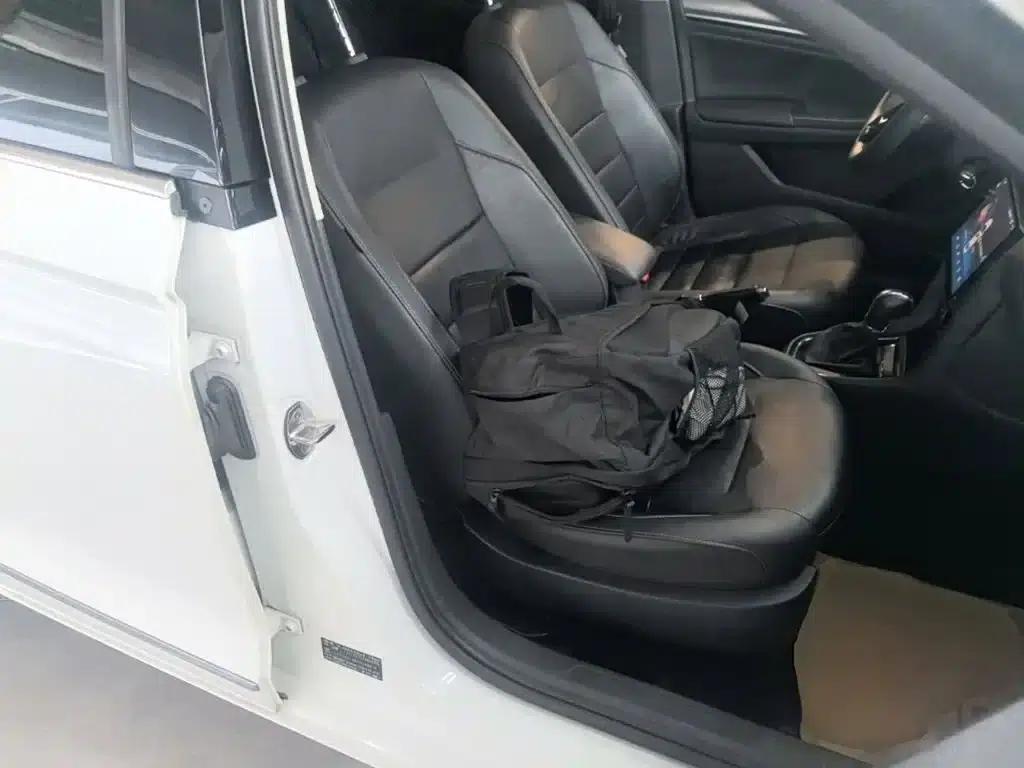 2017 Volkswagen Bora 1.6L Automatic Comfort Model — миниатюра 25