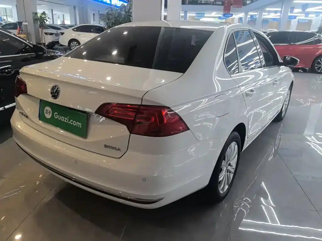 2017 Volkswagen Bora 1.6L Automatic Comfort Model — миниатюра 7