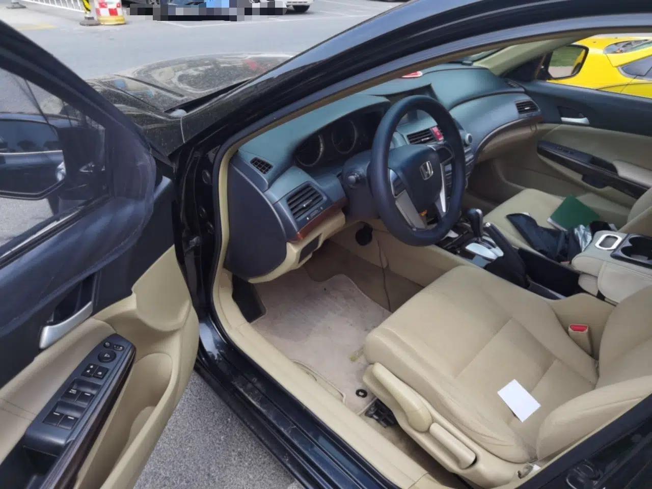 Honda Accord 2013 2.0L LX — миниатюра 16