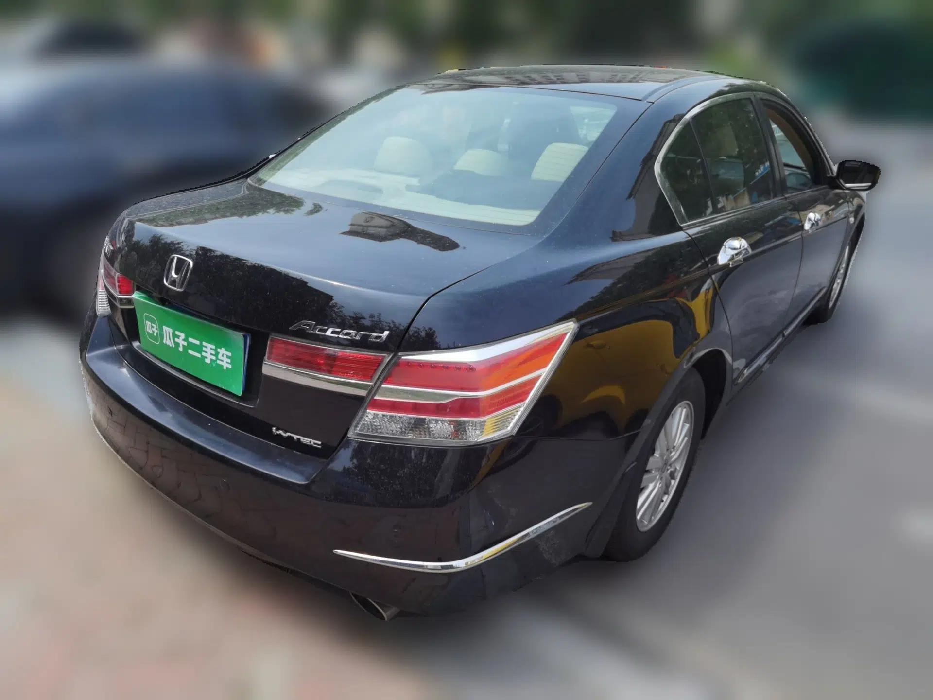 Honda Accord 2013 2.0L LX — миниатюра 6