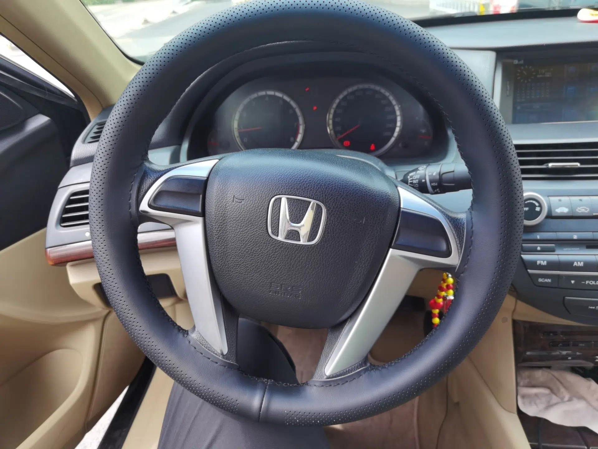 Honda Accord 2013 2.0L LX — миниатюра 10