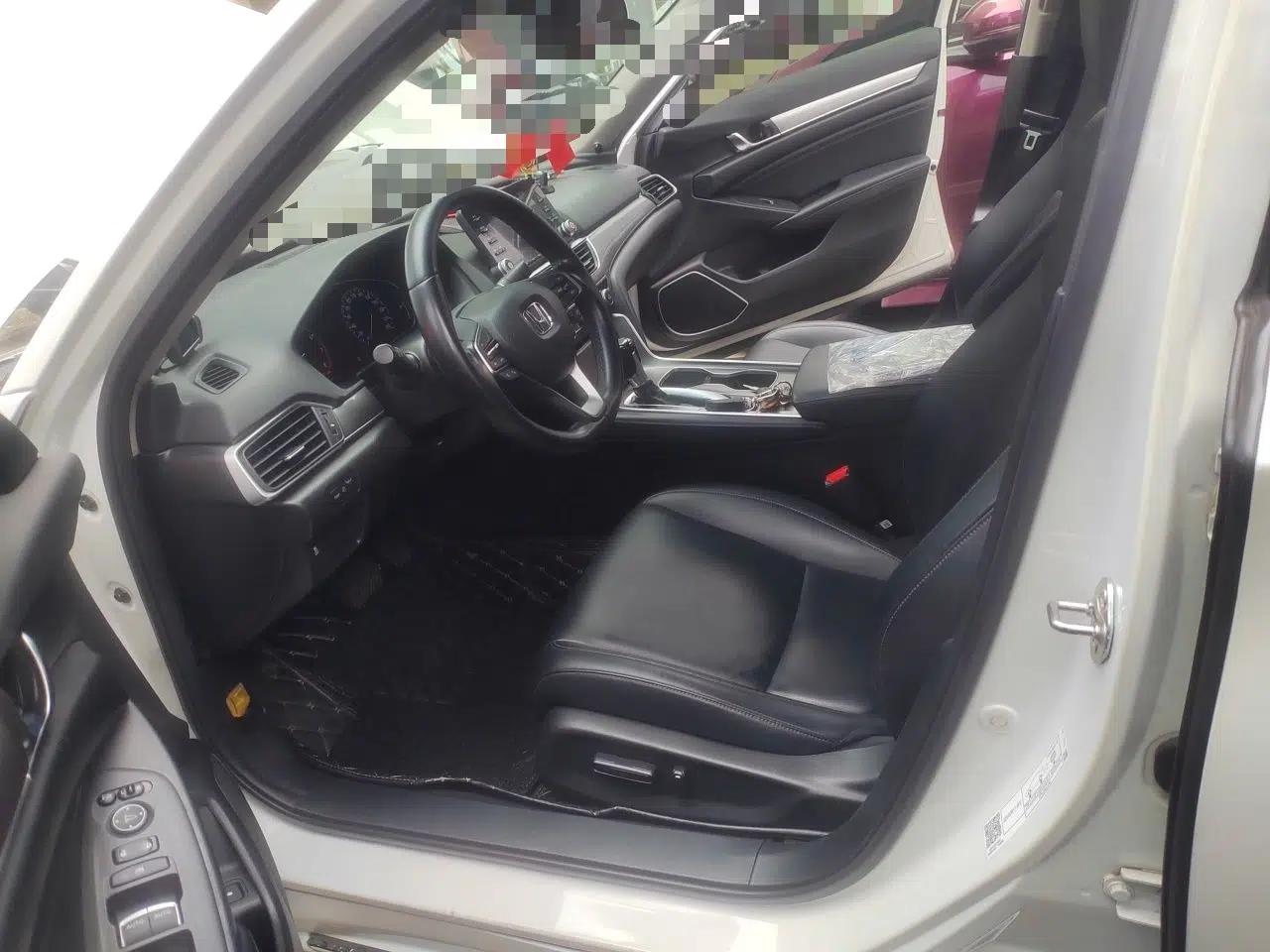 Honda Accord 2018 260TURBO Elite Edition China VI — миниатюра 16