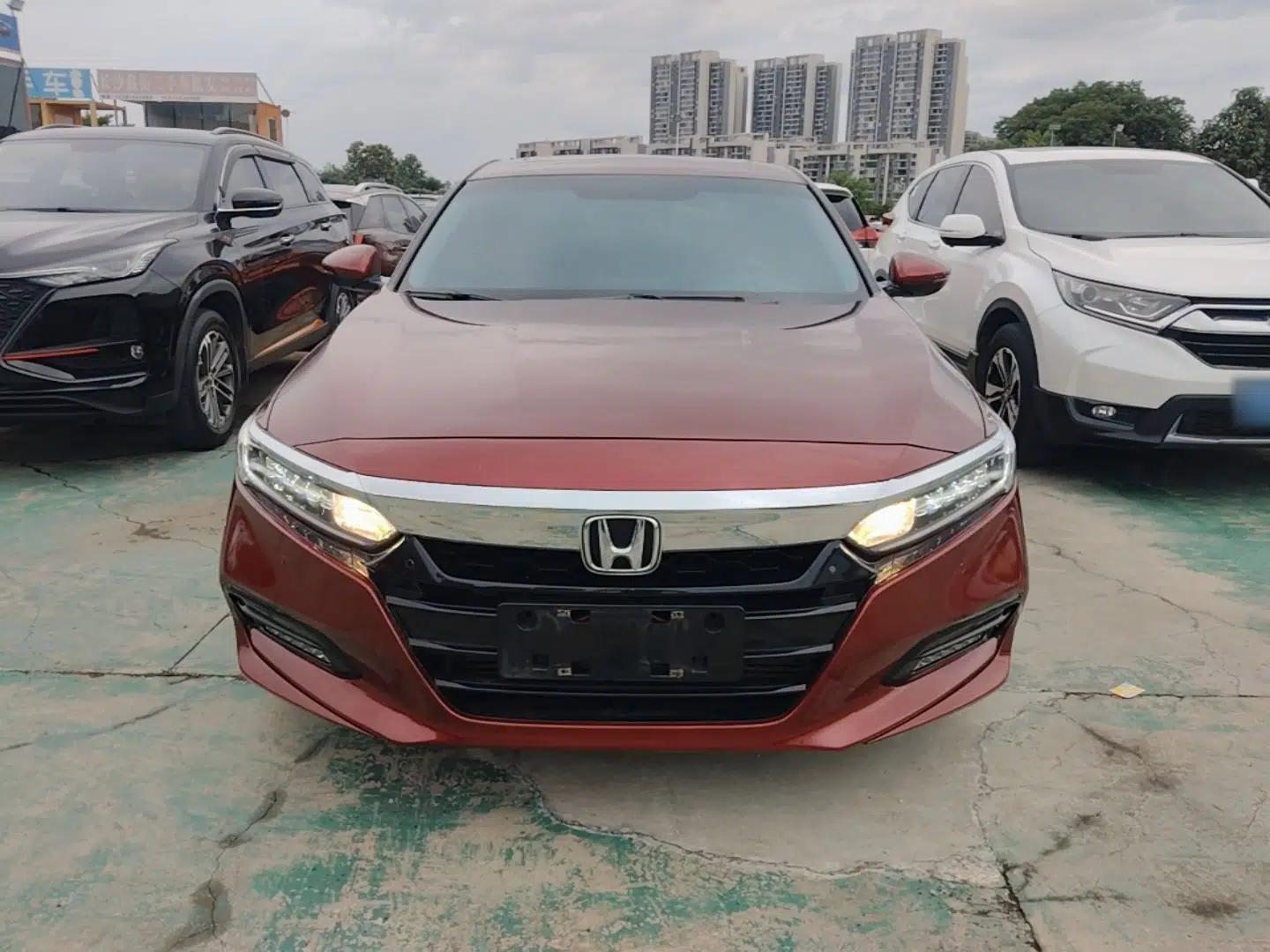 Honda Accord 2018 260TURBO Elite Edition China V — миниатюра 2