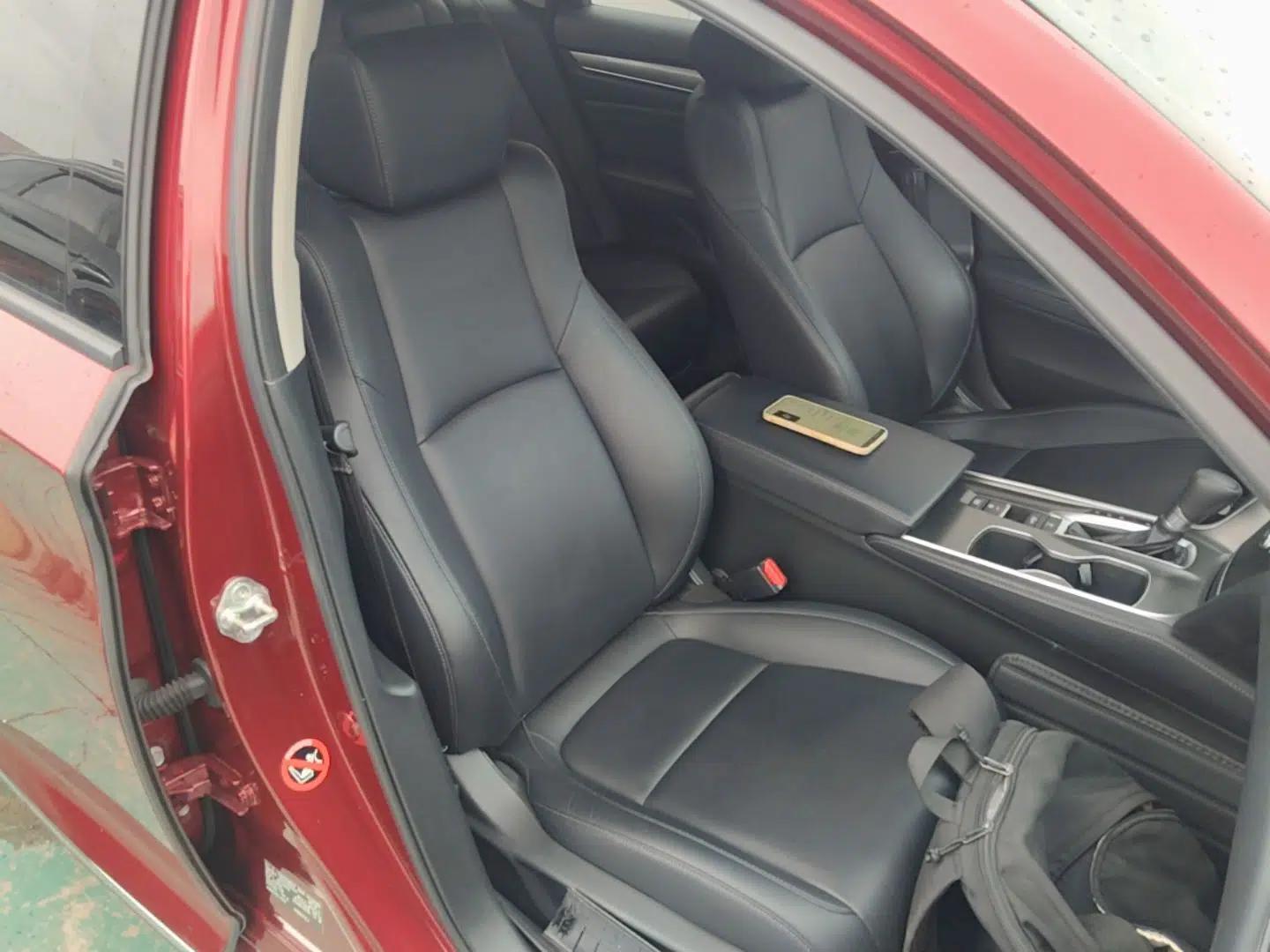 Honda Accord 2018 260TURBO Elite Edition China V — миниатюра 24