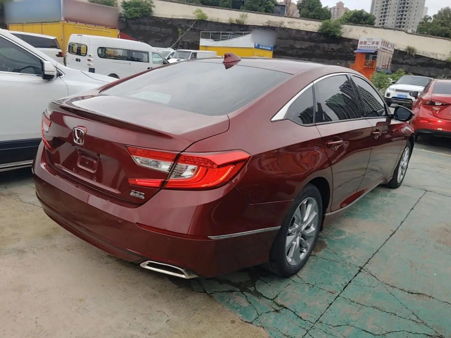 Honda Accord 2018 260TURBO Elite Edition China V — миниатюра 6