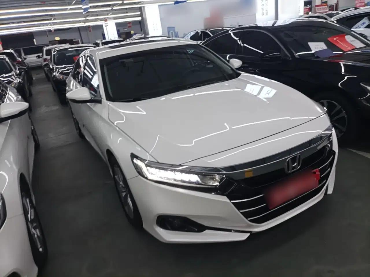 Honda Accord 2022 260TURBO Luxury Edition — миниатюра 3