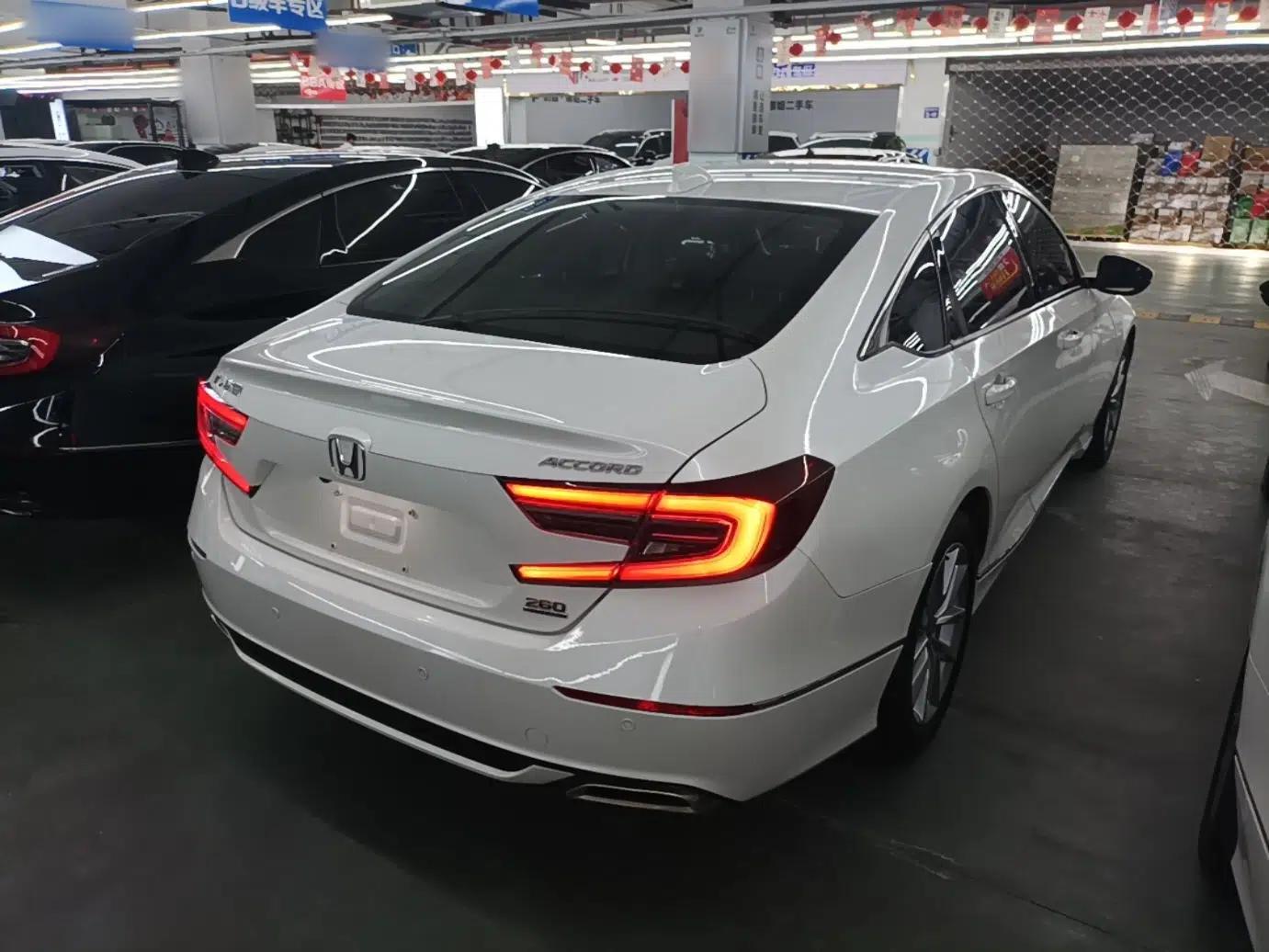 Honda Accord 2022 260TURBO Luxury Edition — миниатюра 6