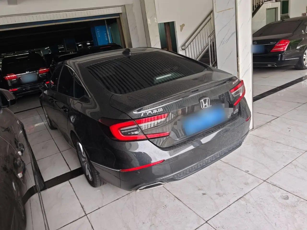 Honda Accord 2022 260TURBO Luxury Edition — миниатюра 4