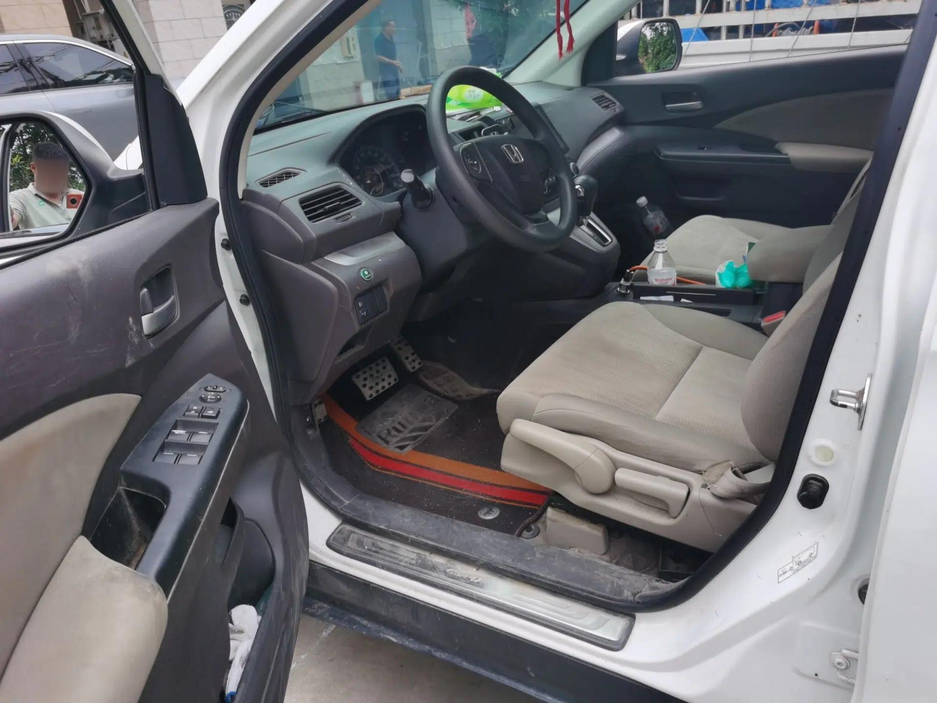 Honda CR-V 2012 2.0L two-wheel drive urban version — миниатюра 16