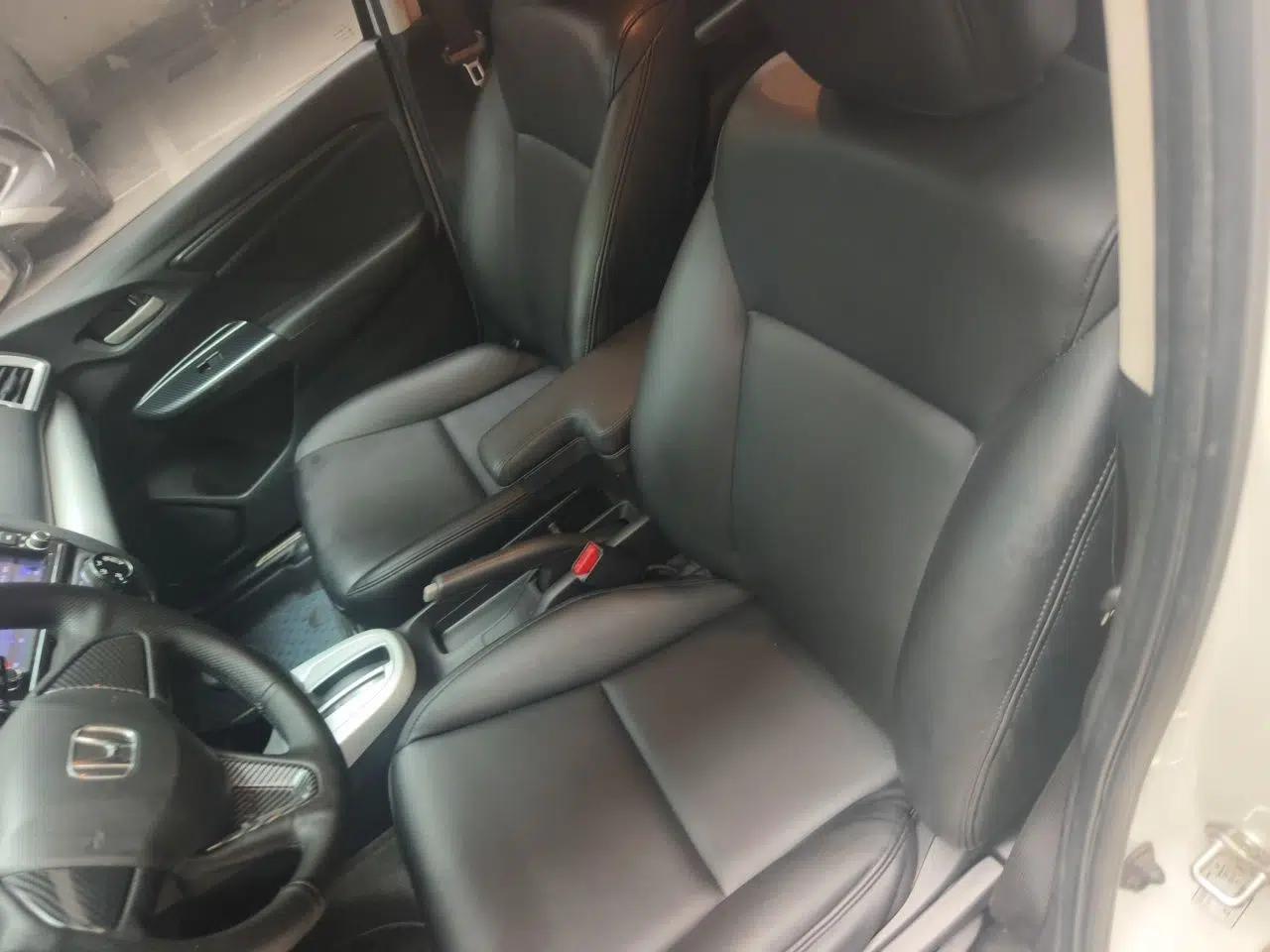 Honda Fit 2014 1.5L LX CVT Comfort Model — миниатюра 15