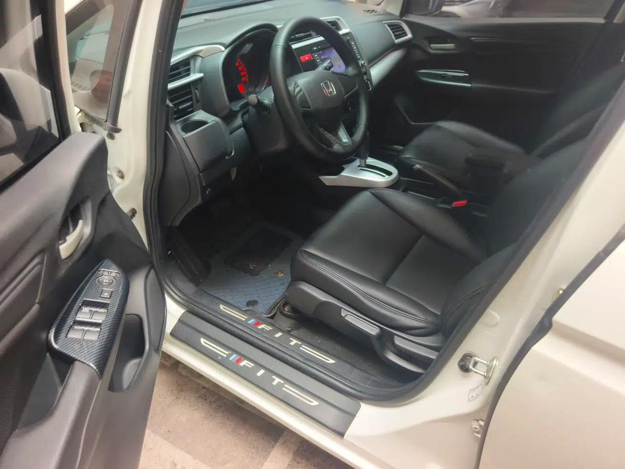 Honda Fit 2014 1.5L LX CVT Comfort Model — миниатюра 16