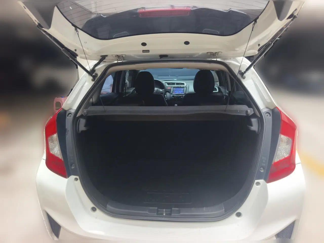 Honda Fit 2014 1.5L LX CVT Comfort Model — миниатюра 19