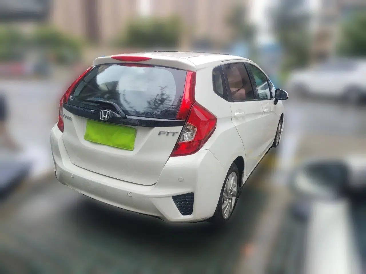 Honda Fit 2016 1.5L SE CVT Fashion Model — миниатюра 6