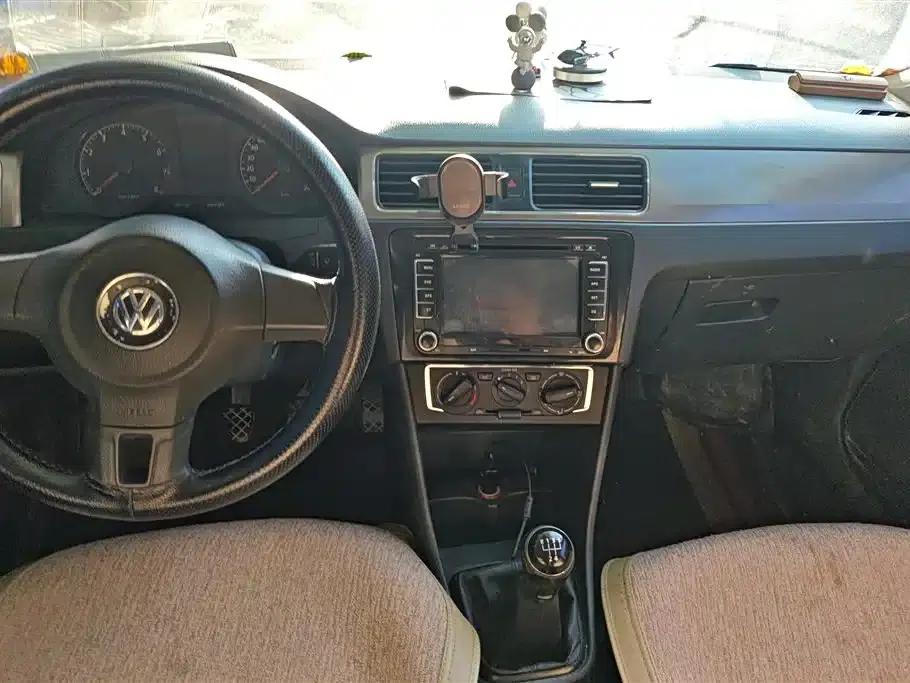 Santana 2015 1.6L Manual Comfort Edition — миниатюра 12