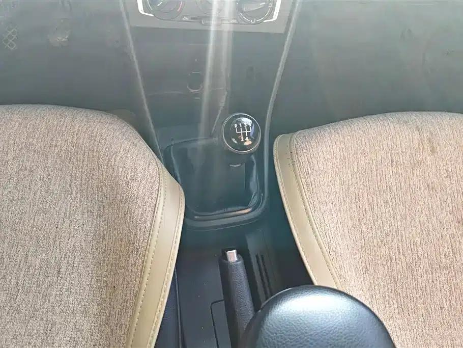 Santana 2015 1.6L Manual Comfort Edition — миниатюра 16