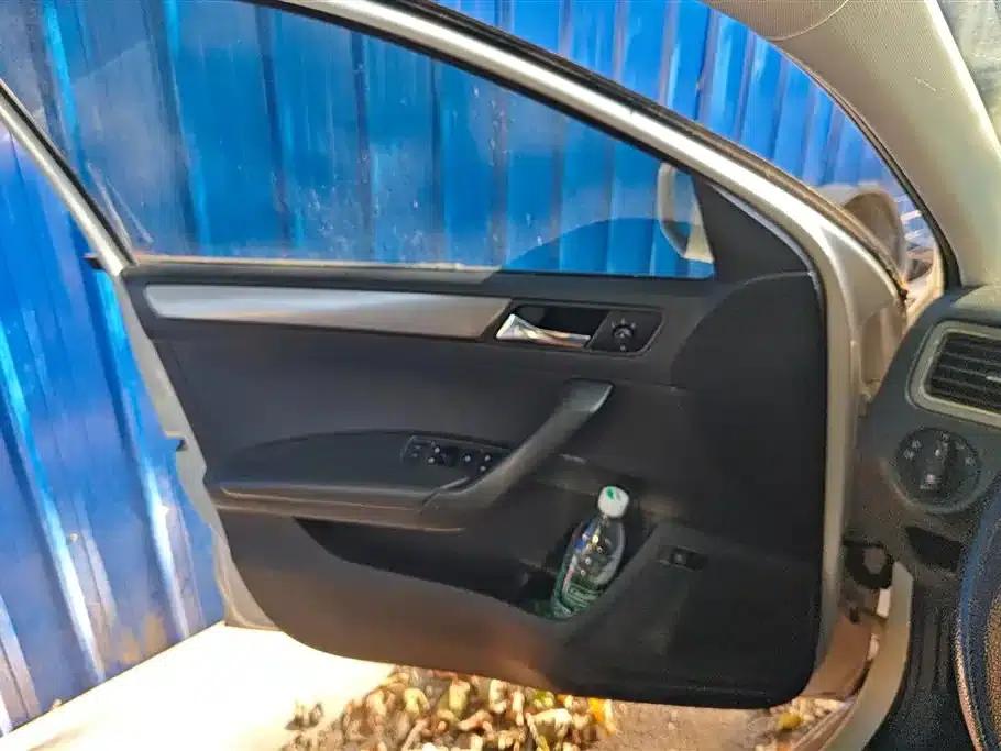 Santana 2015 1.6L Manual Comfort Edition — миниатюра 7