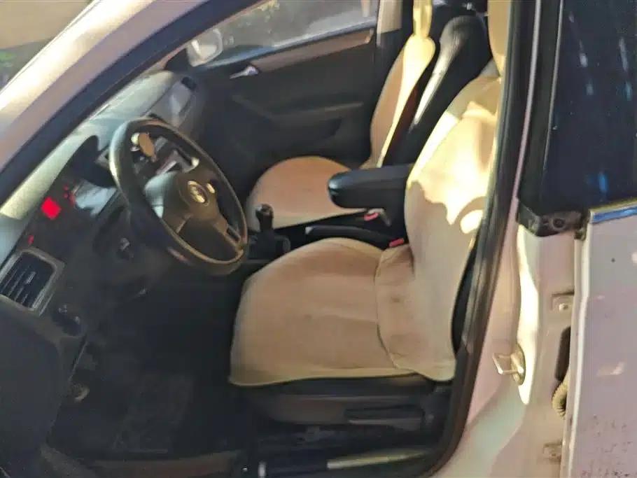 Santana 2015 1.6L Manual Comfort Edition — миниатюра 9