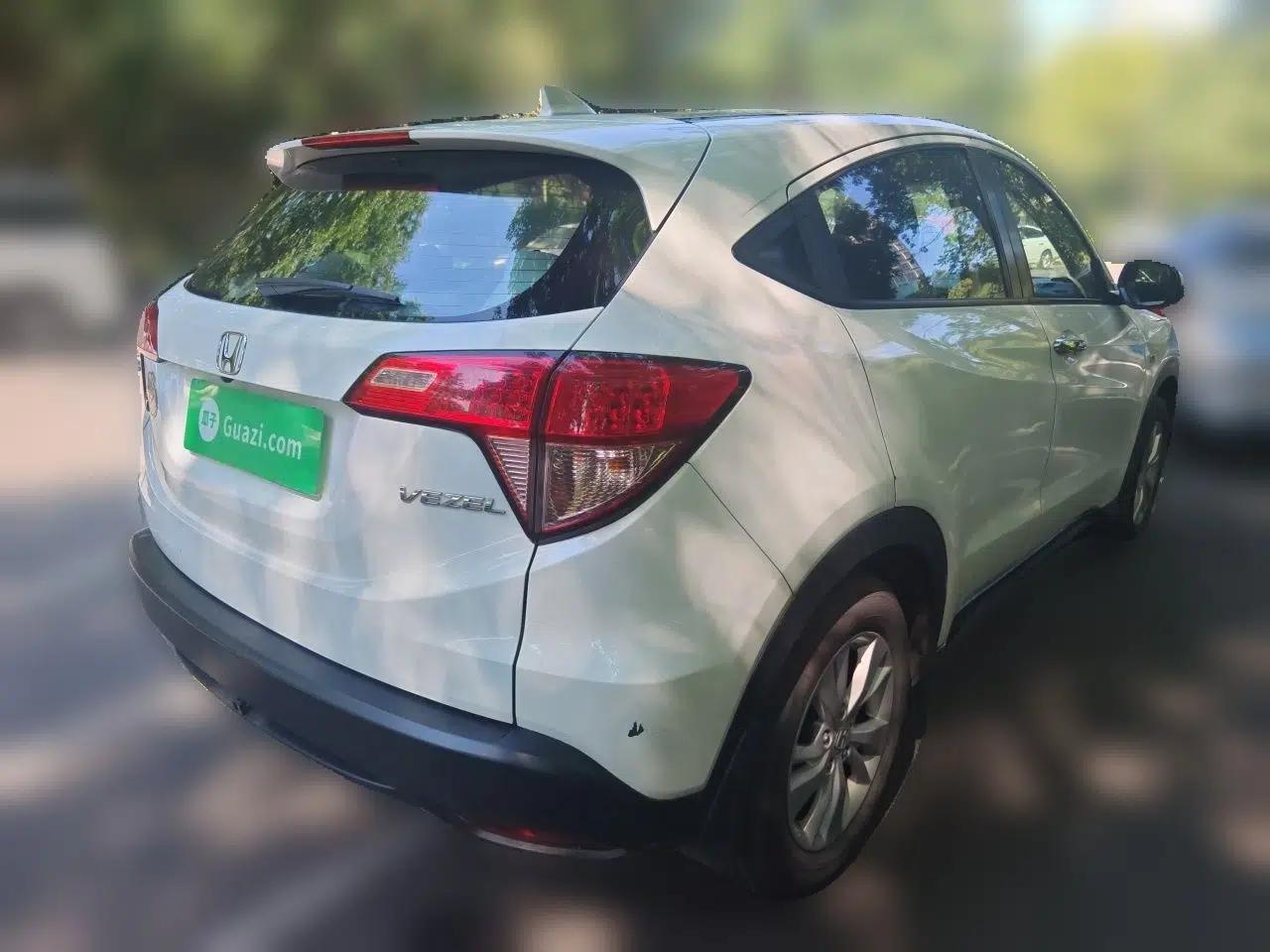 Honda Vezel 2015 1.5L CVT two-wheel drive Comfort trim — миниатюра 6