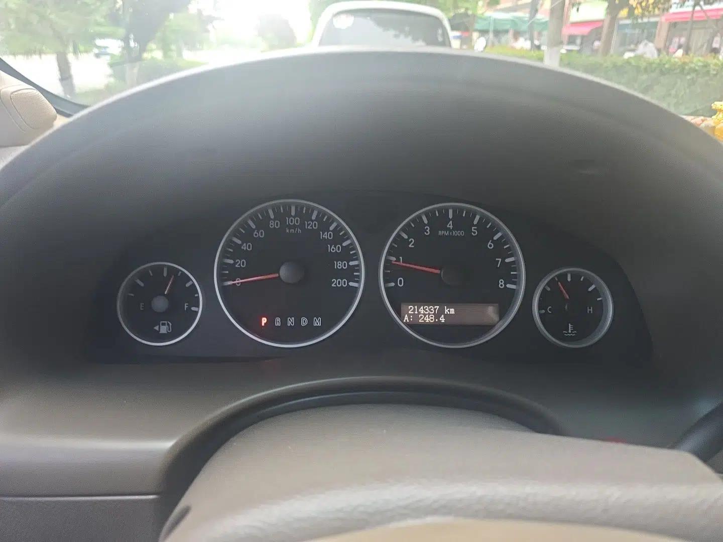 Buick GL8 2011 2.4L CT Comfort Edition — миниатюра 11
