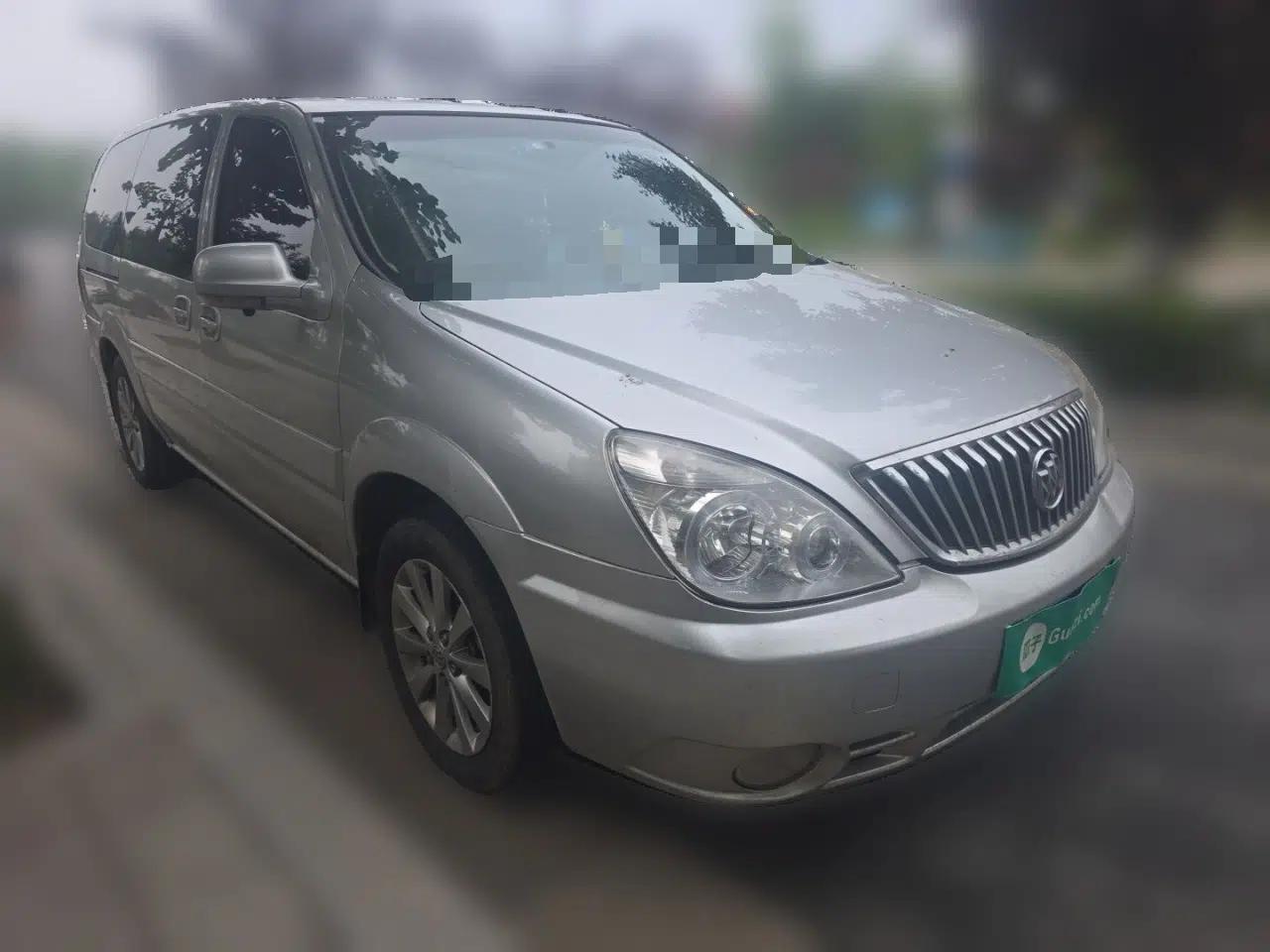Buick GL8 2011 2.4L CT Comfort Edition — миниатюра 3
