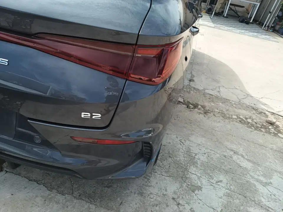 BYD e2 2021 Luxury Model — миниатюра 9