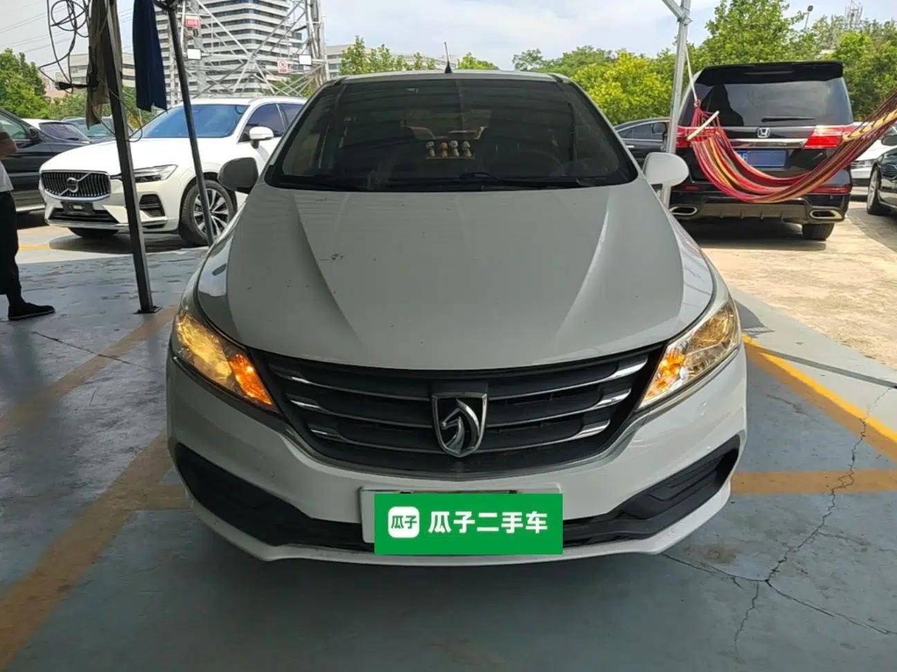 Baojun 310 2017 1.5L automatic comfort version — миниатюра 2