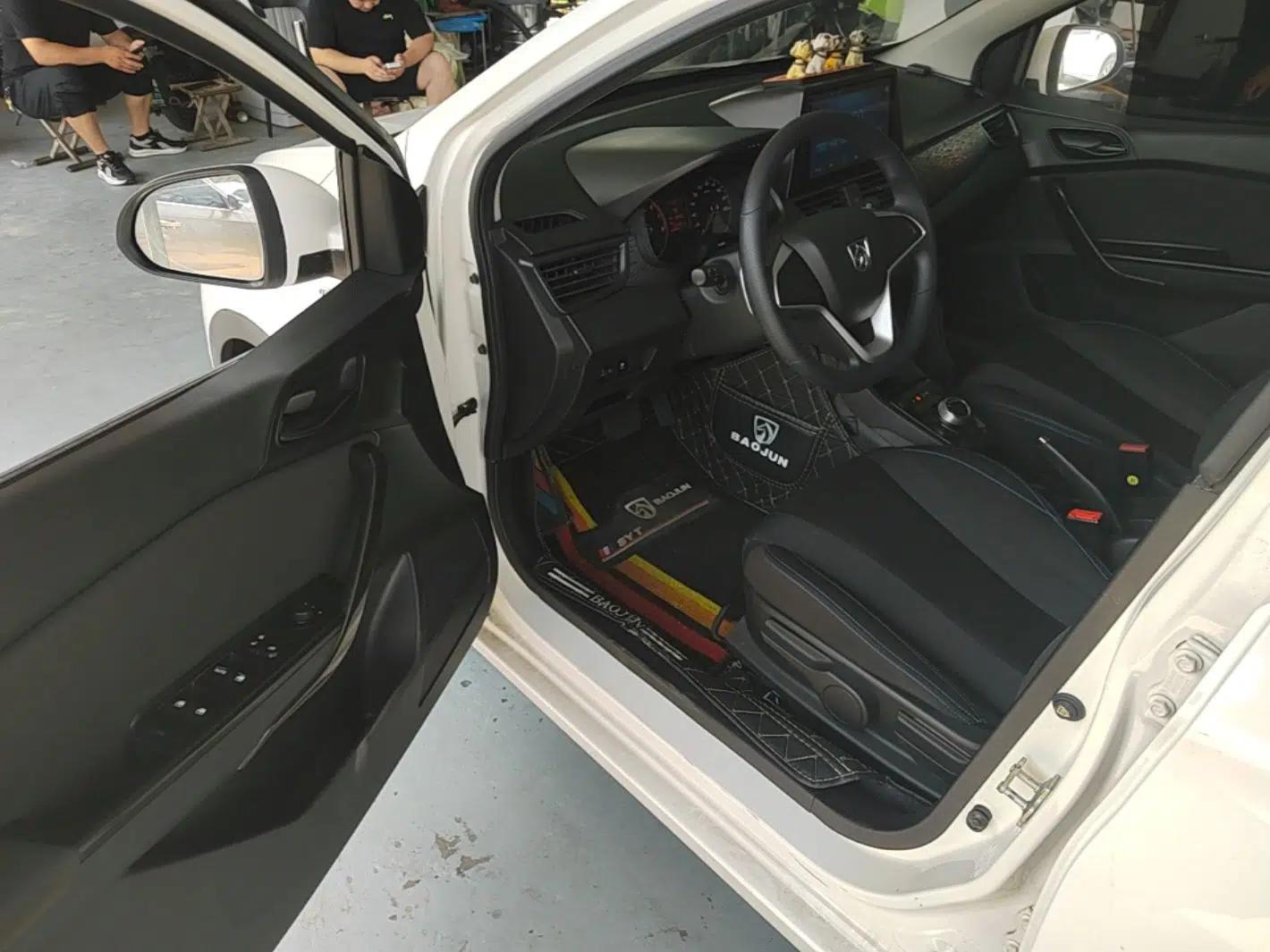 Baojun 310 2017 1.5L automatic comfort version — миниатюра 18