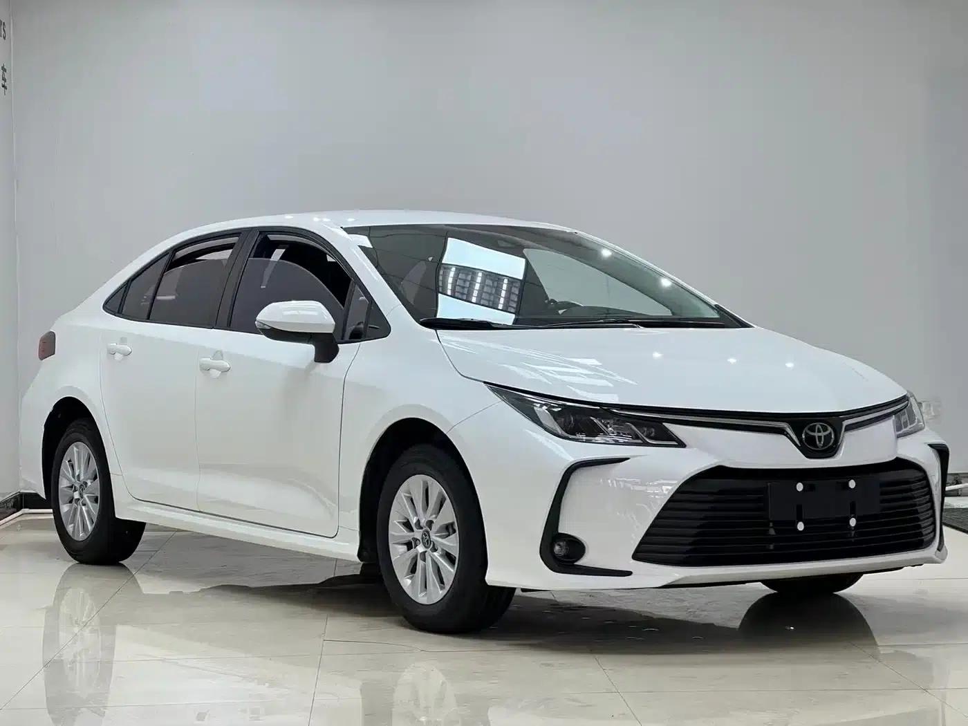 2021 Toyota Corolla 1.2T S-CVT Pioneer PLUS Edition — миниатюра 3