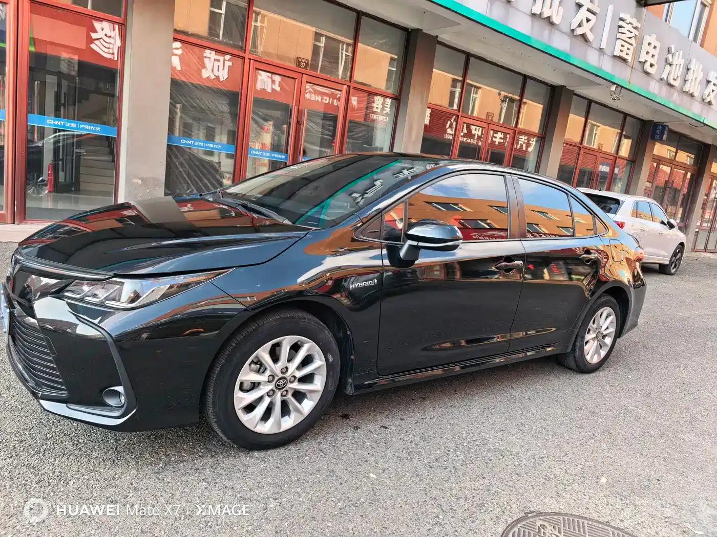 2021 Toyota Corolla Hybrid 1.8L E-CVT Elite Edition — миниатюра 2