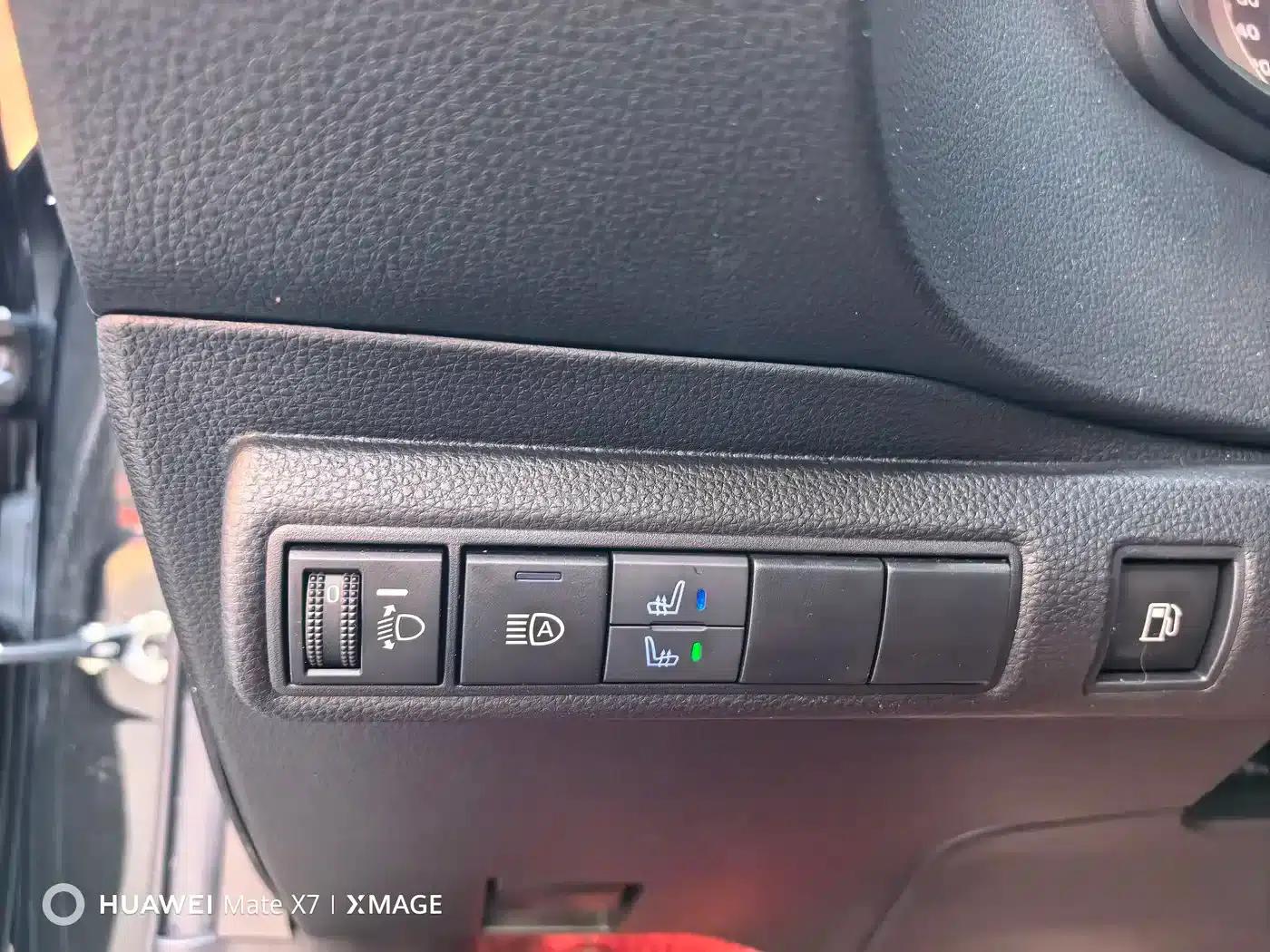 2021 Toyota Corolla Hybrid 1.8L E-CVT Elite Edition — миниатюра 15