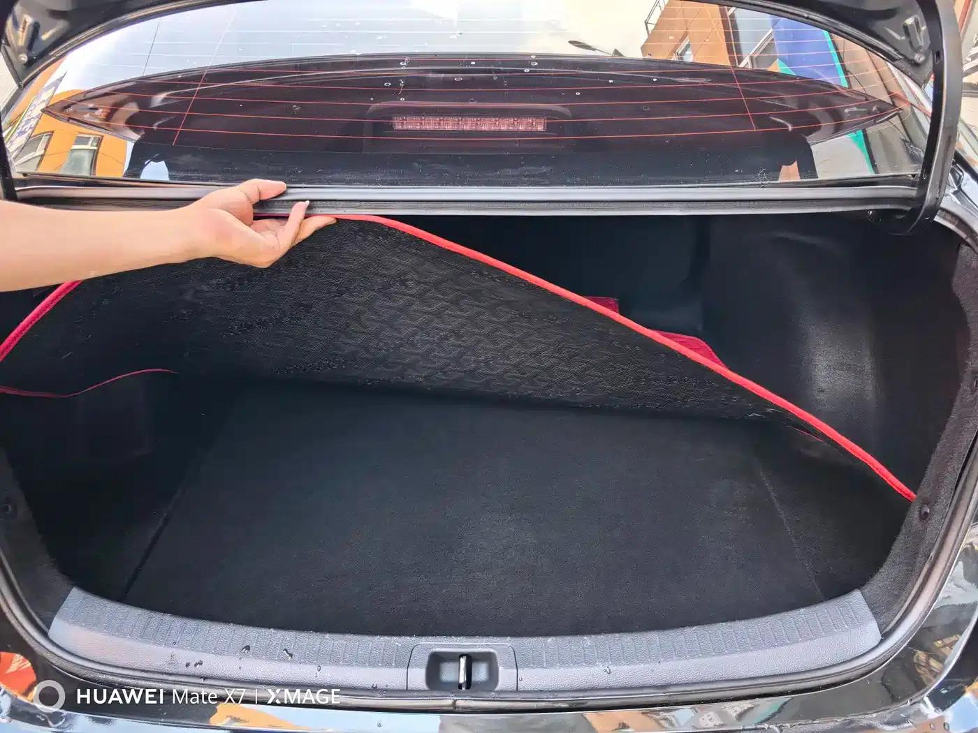 2021 Toyota Corolla Hybrid 1.8L E-CVT Elite Edition — миниатюра 17