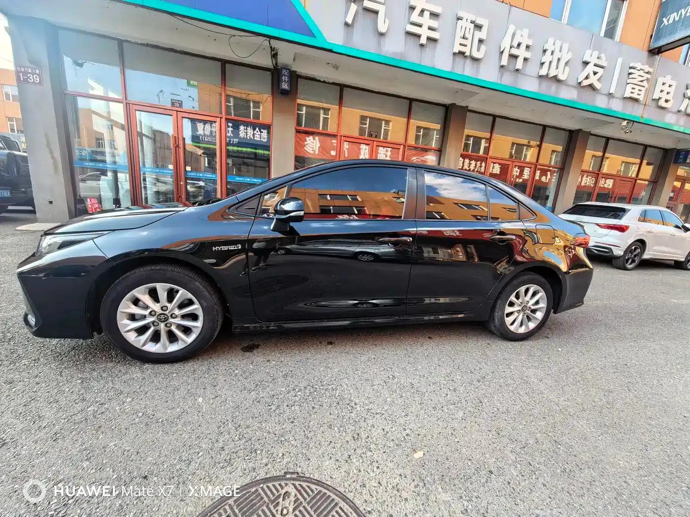 2021 Toyota Corolla Hybrid 1.8L E-CVT Elite Edition — миниатюра 27