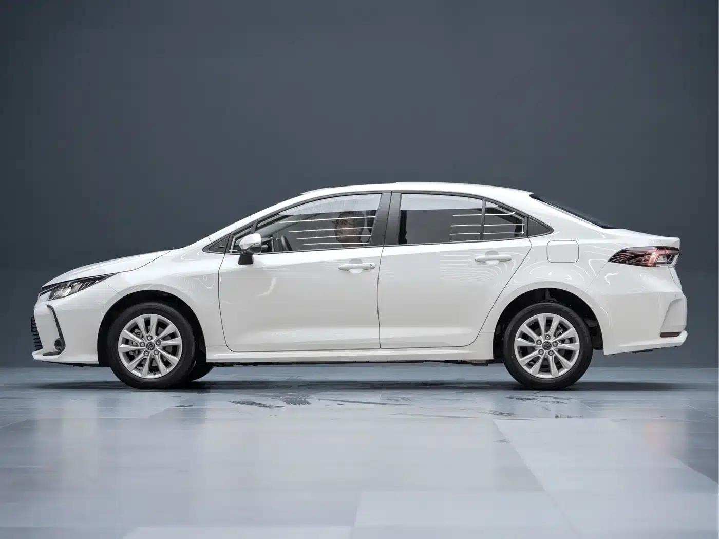 2023 Toyota Corolla 1.2T Elite Edition — миниатюра 6