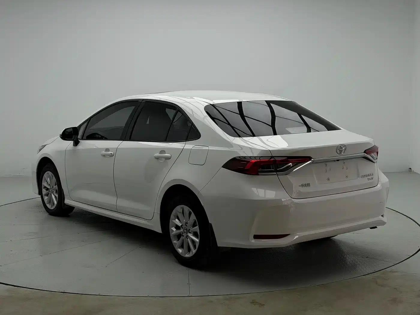 2021 Toyota Corolla 1.2T S-CVT Elite PLUS Edition — миниатюра 4