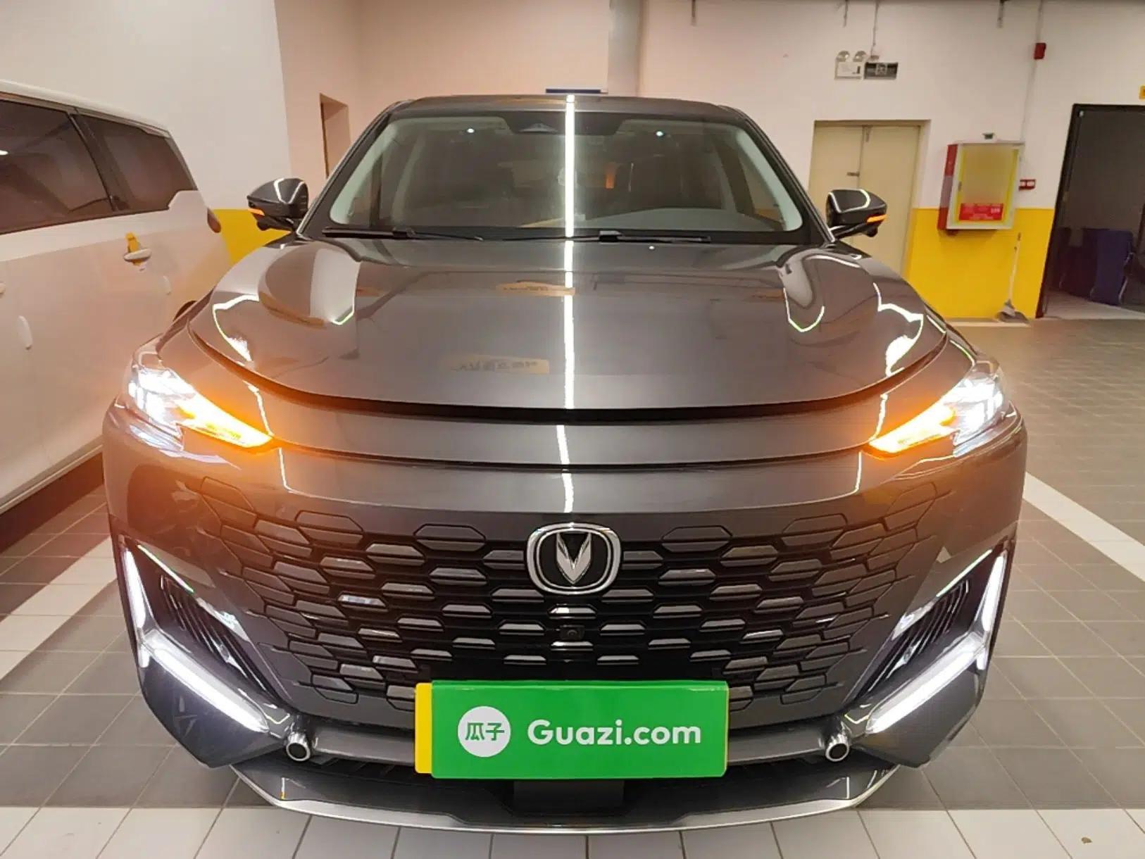 CHANGAN UNI-K 2021 2.0T All-Wheel Drive Prestige Version — миниатюра 2