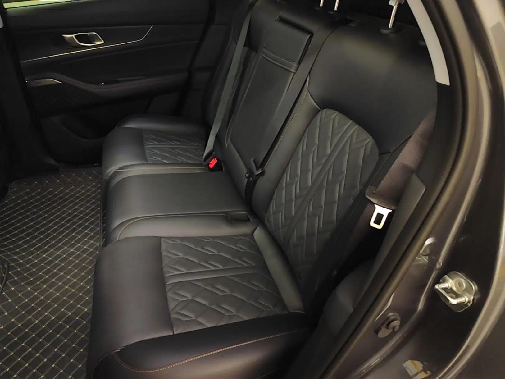CHANGAN UNI-K 2021 2.0T All-Wheel Drive Prestige Version — миниатюра 20