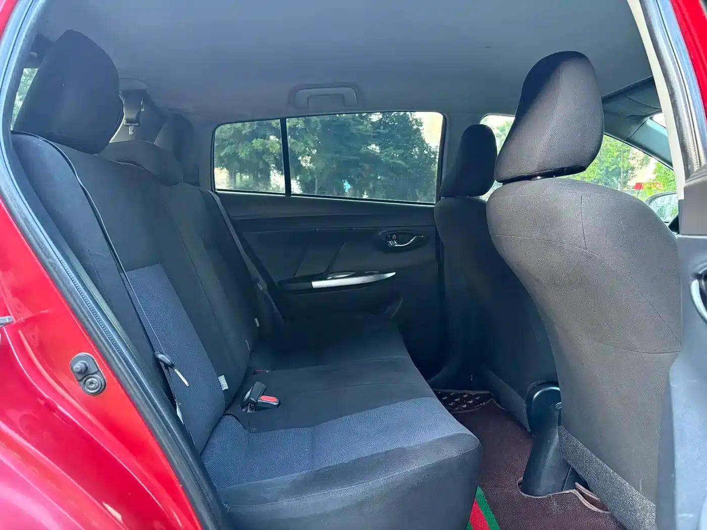 YARiS L Zhixuan 2015 1.5E Automatic Dynamic Edition — миниатюра 9