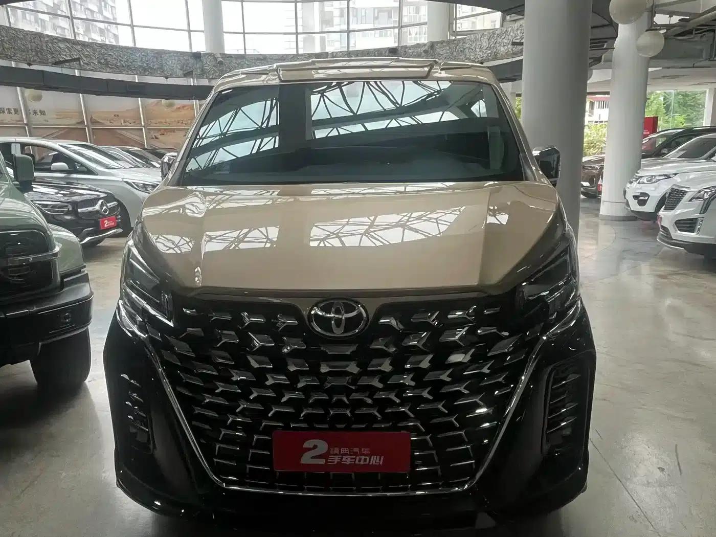 2024 HIACE 3.5L Extended Middle East Version — миниатюра 1