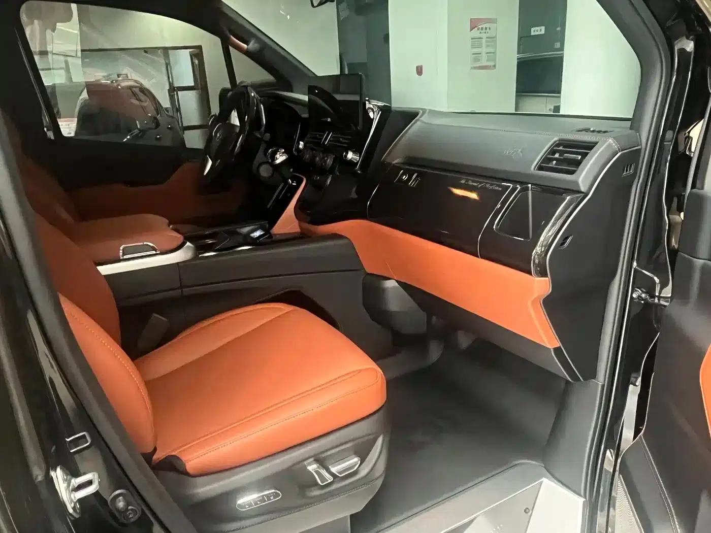 2024 HIACE 3.5L Extended Middle East Version — миниатюра 6