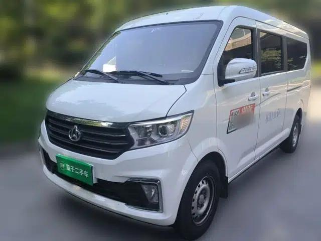 CHANGAN KUAYUE Xing V5 2026 Model 1.6L Comfortable 6-Seater Passenger Vehicle