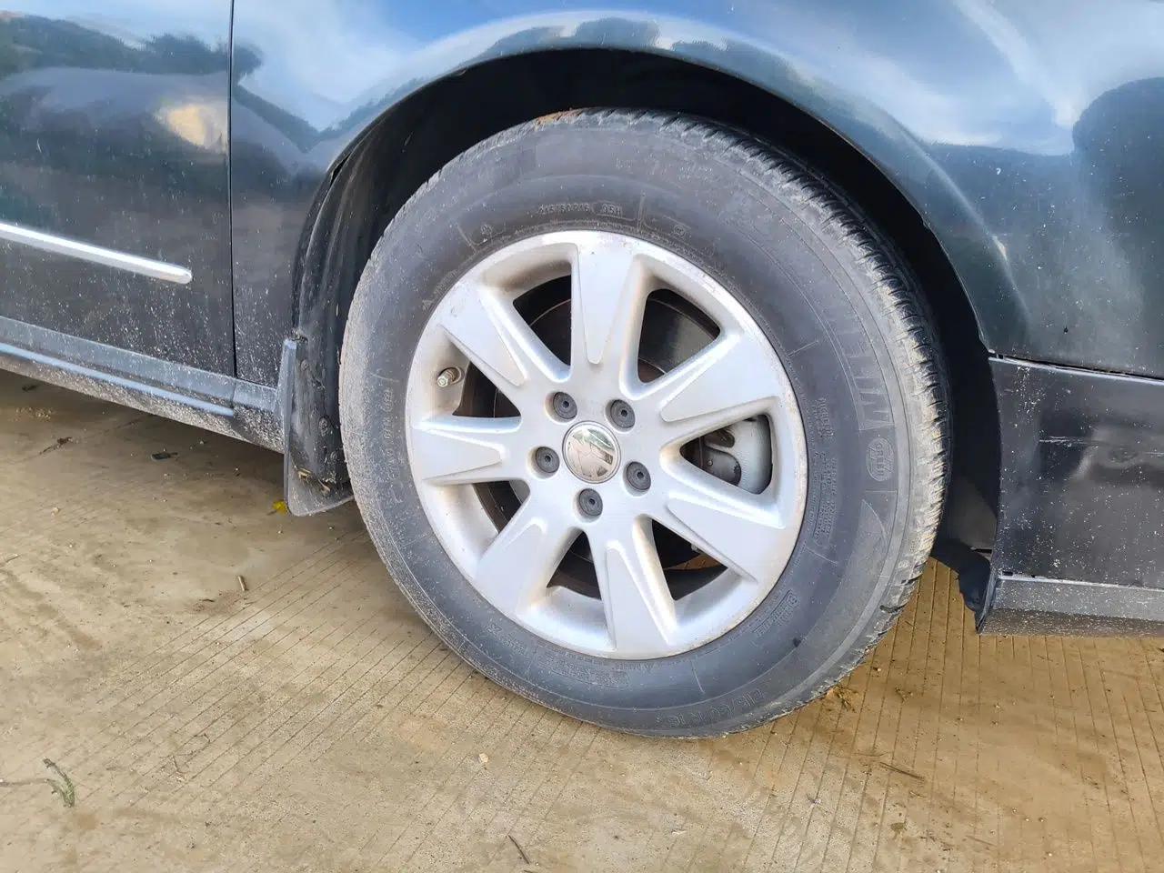 Volkswagen Magotan 2010 1.4TSI Elite Edition — миниатюра 8