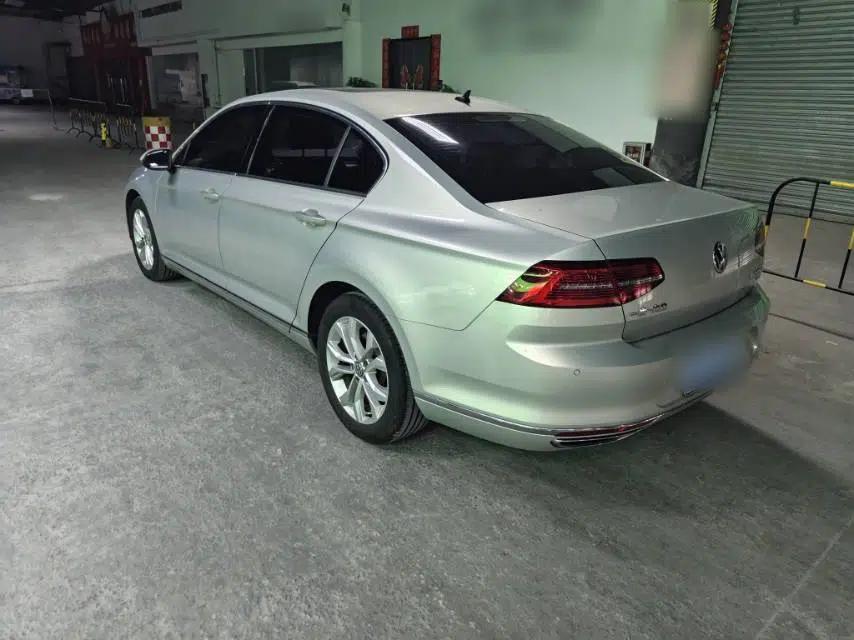Volkswagen Magotan 2019 330TSI DSG Luxury Version China VI Standard — миниатюра 4