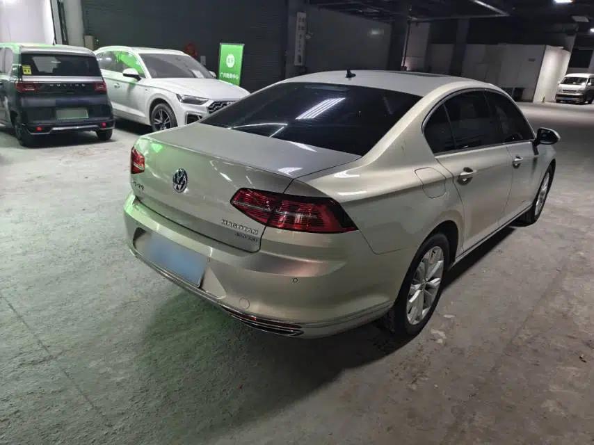 Volkswagen Magotan 2019 330TSI DSG Luxury Version China VI Standard — миниатюра 6