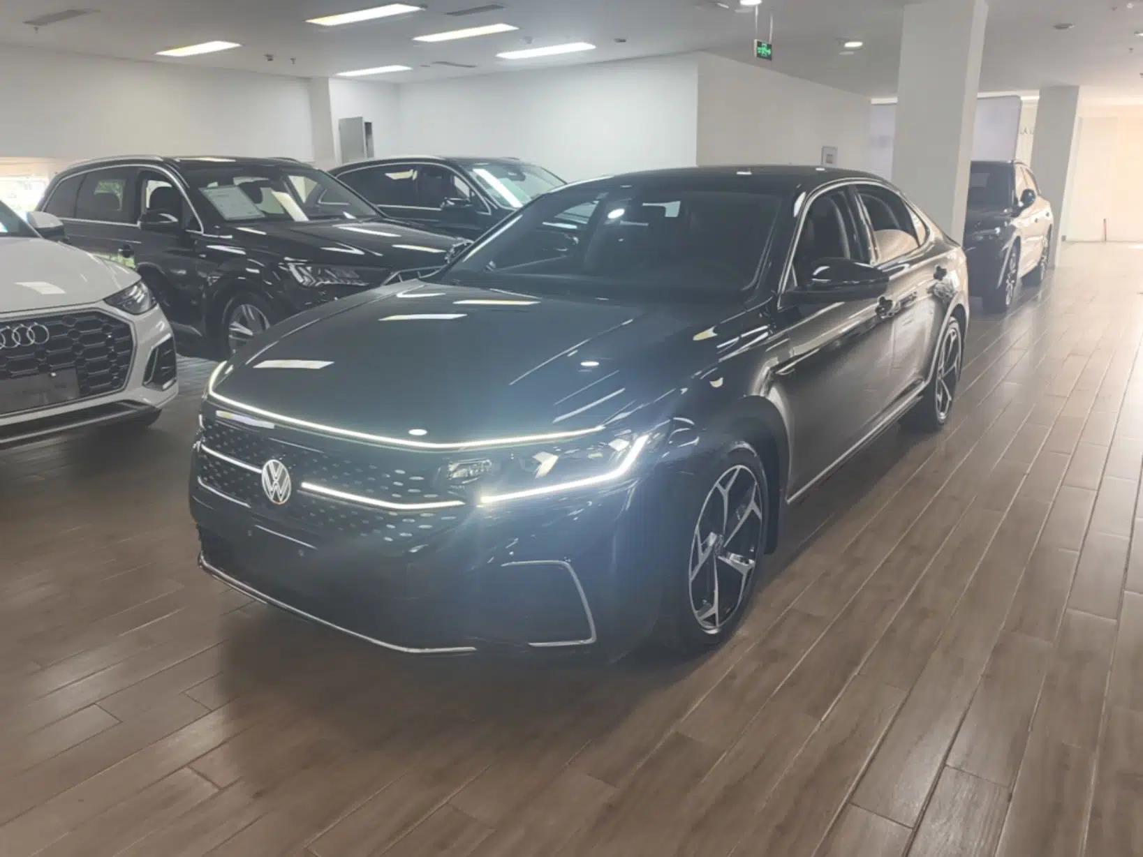 Volkswagen Passat 2024 380TSI Starry Dragon Edition — миниатюра 1
