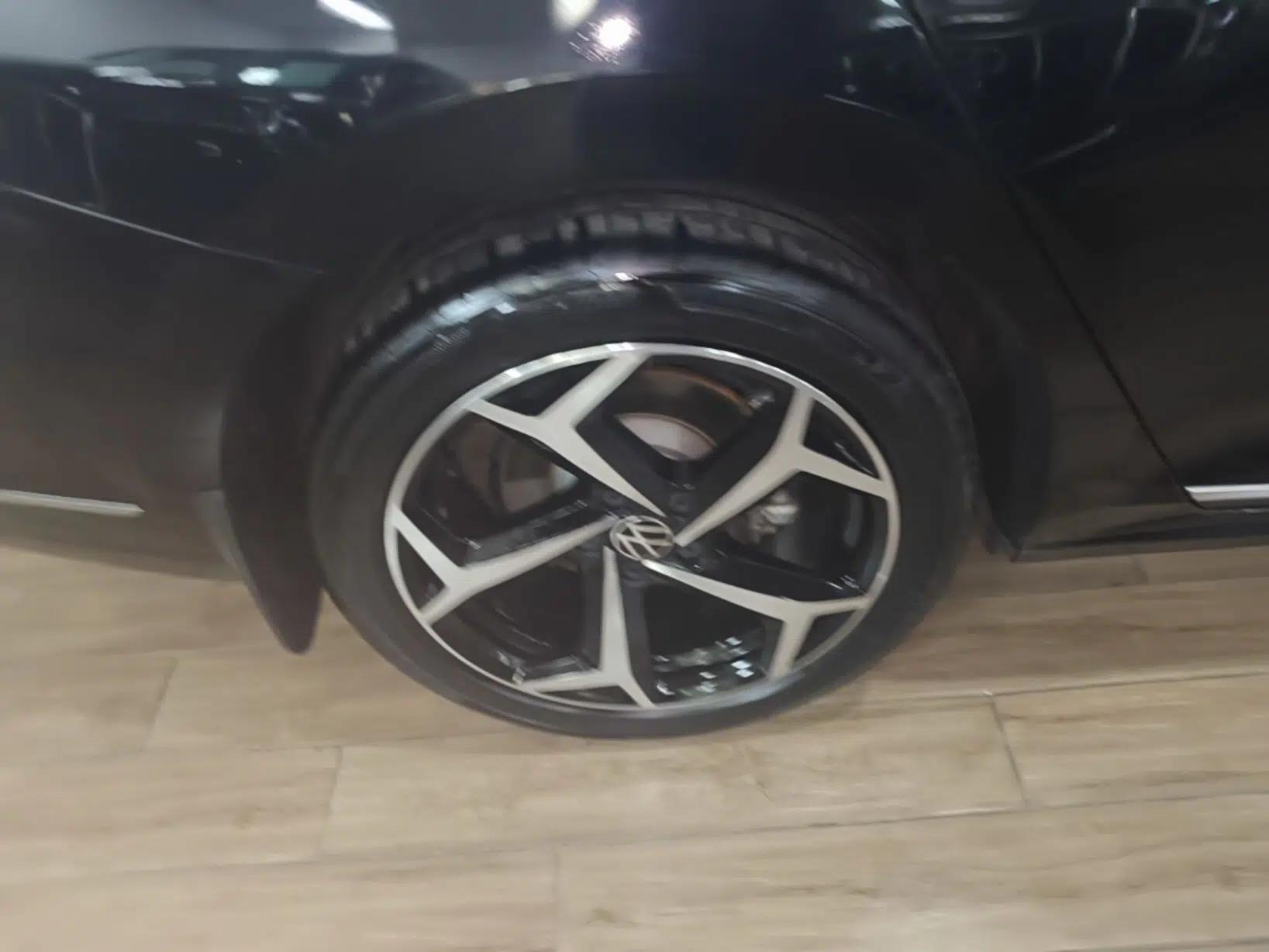Volkswagen Passat 2024 380TSI Starry Dragon Edition — миниатюра 11